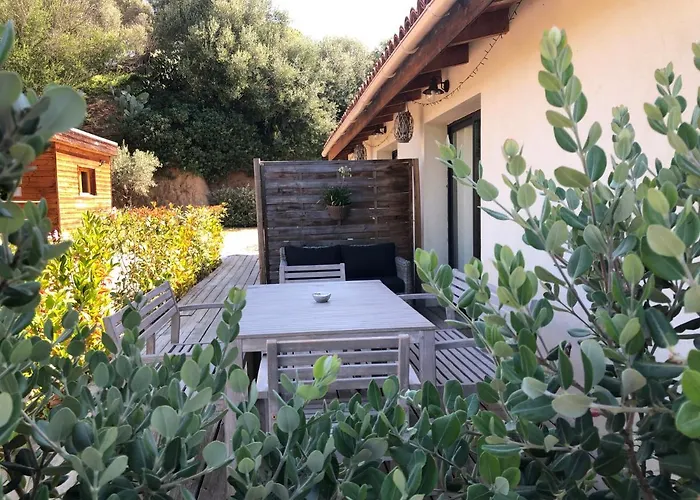 L'alivetu, D'hotes Bastelicaccia