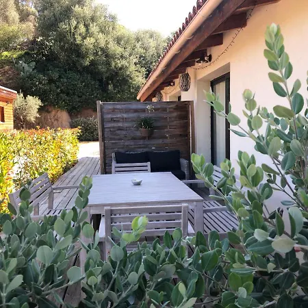 L'alivetu, D'hotes Bastelicaccia